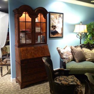 430-990Display Cabinet