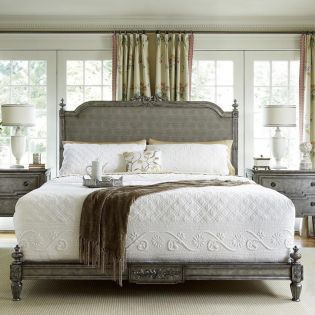 1341-467 BiltmoreKing Panel Bed