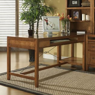 IQ-COM-AM-MapleWriting Desk
