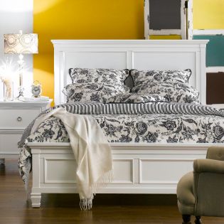 Tamarack-WHT-FR-BedQueen Bed (침대)
