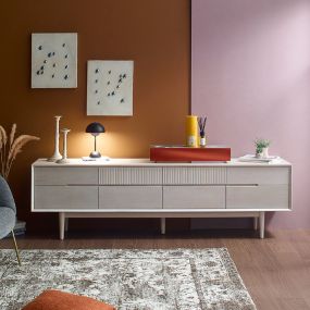 Lennox OakMedia Console