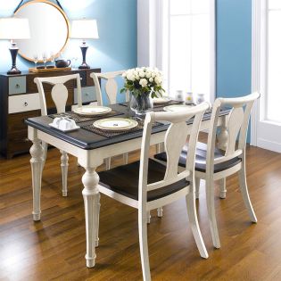 D9500-4 Dining Set